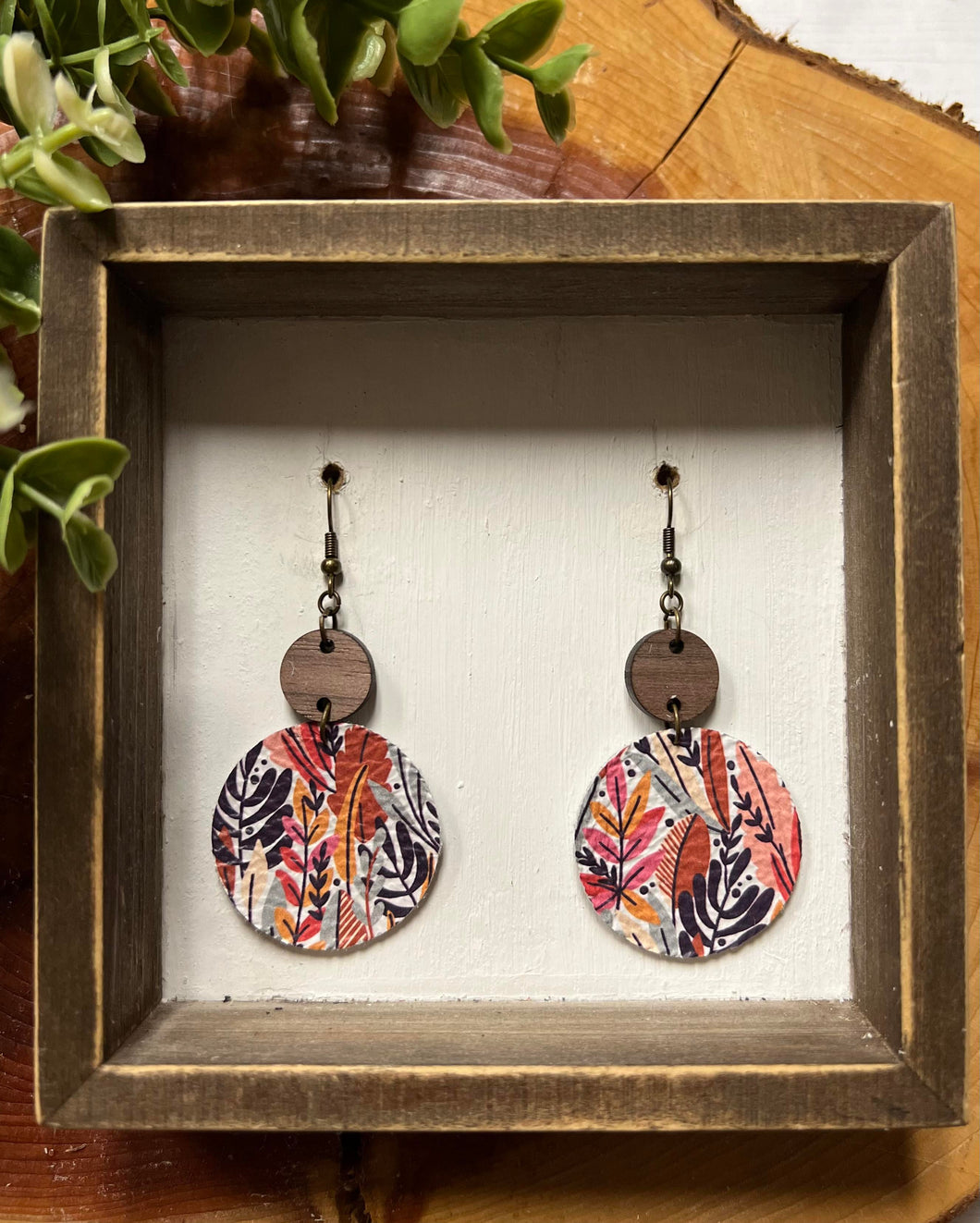 Closed Circle Autumn Sage Floral earring