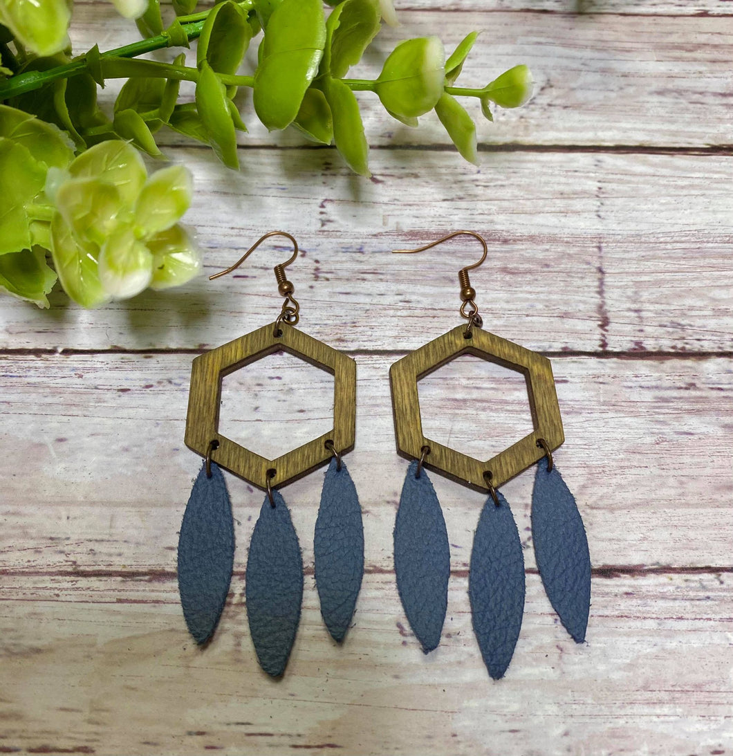 Smokey blue dreamcatcher earring