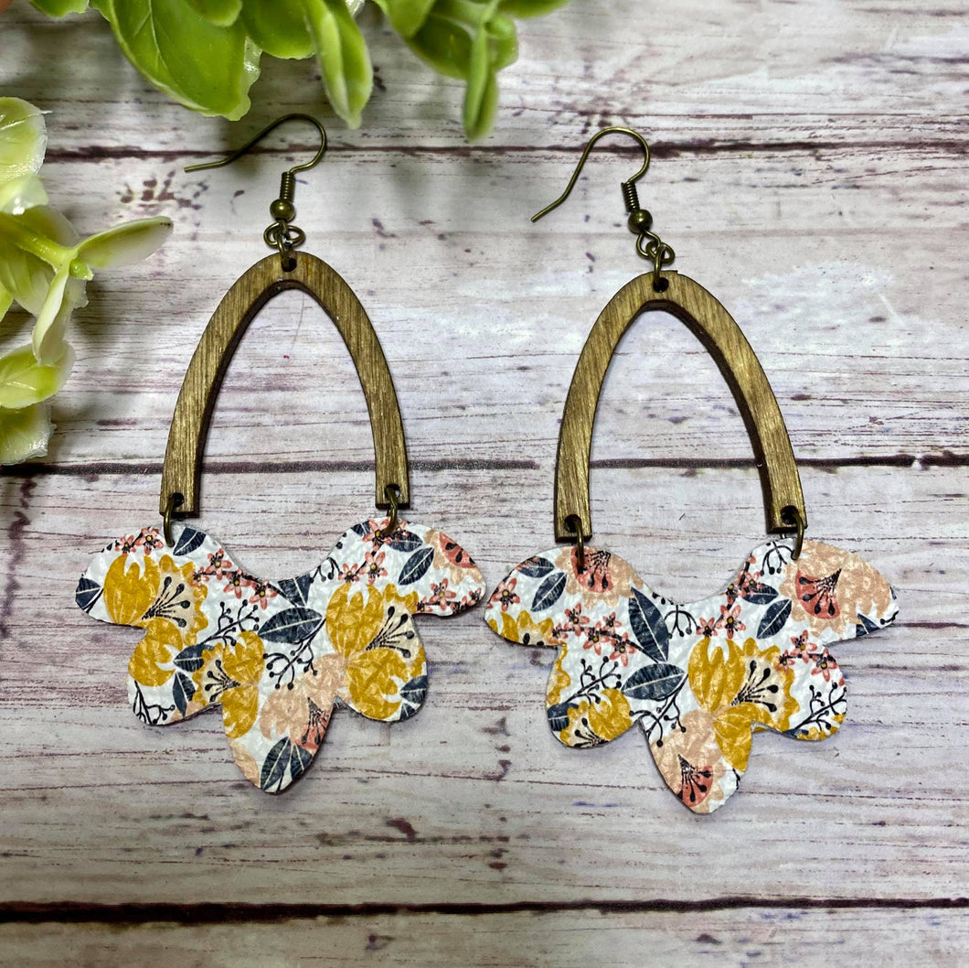 Blush Floral Arch earring