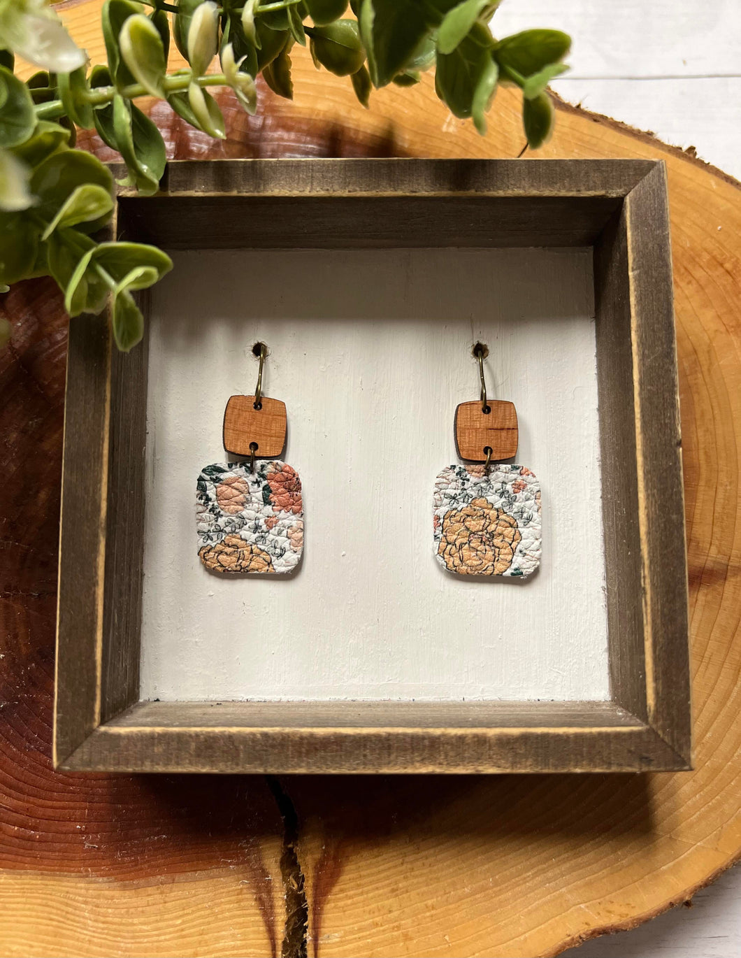 Boho Bloom Petite Square earring