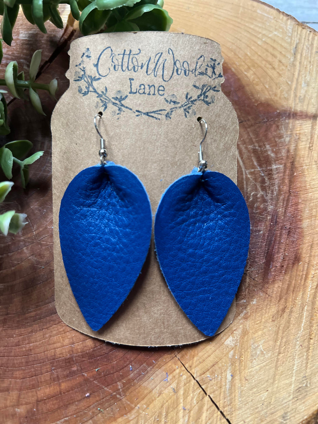 Bright Blue Pinched Teardrop earring