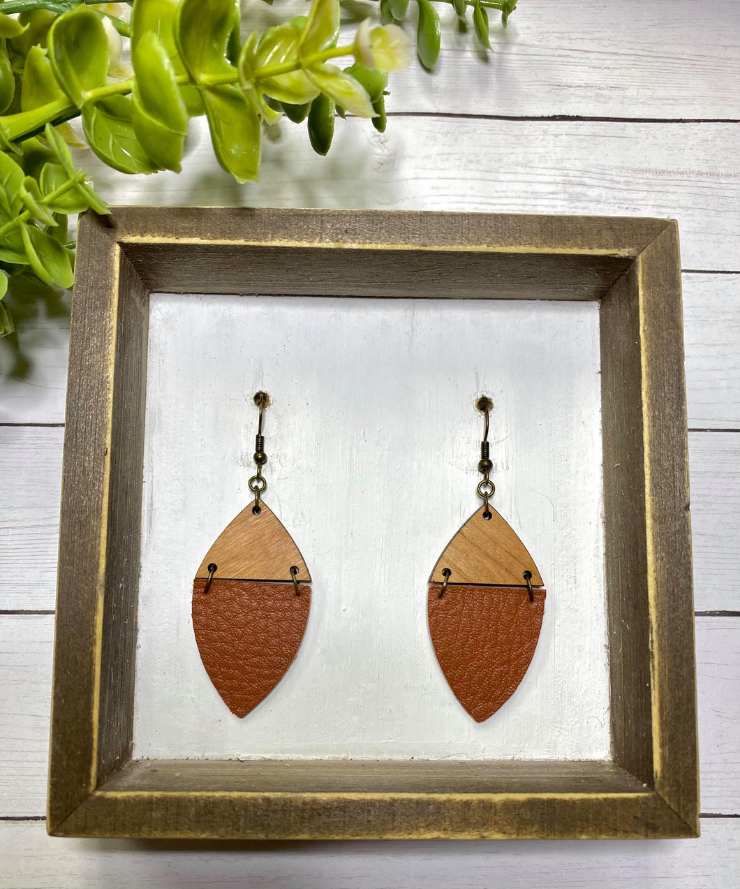 Petite Brown split petal earring