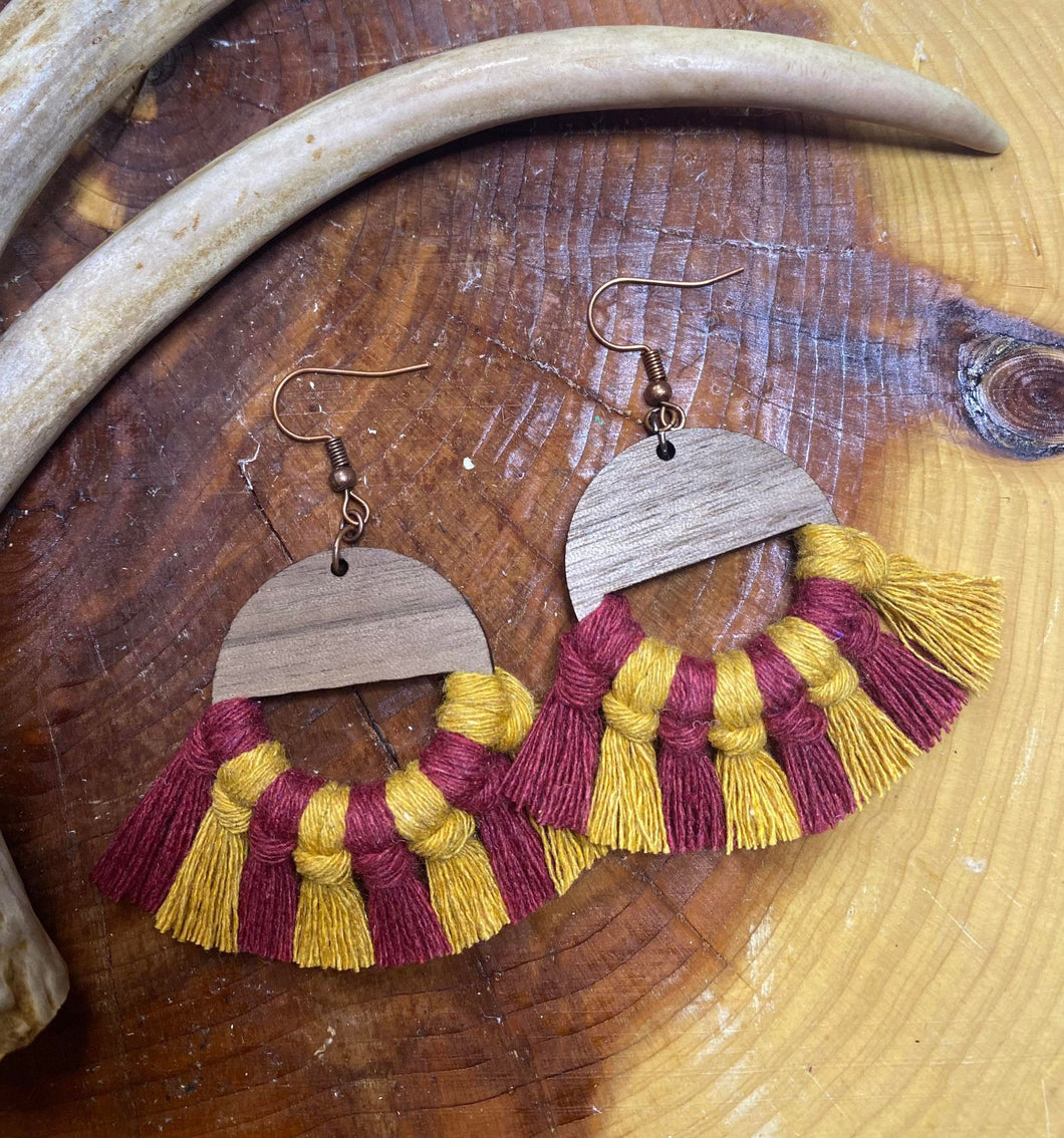 Maroon & Gold Macramé earring