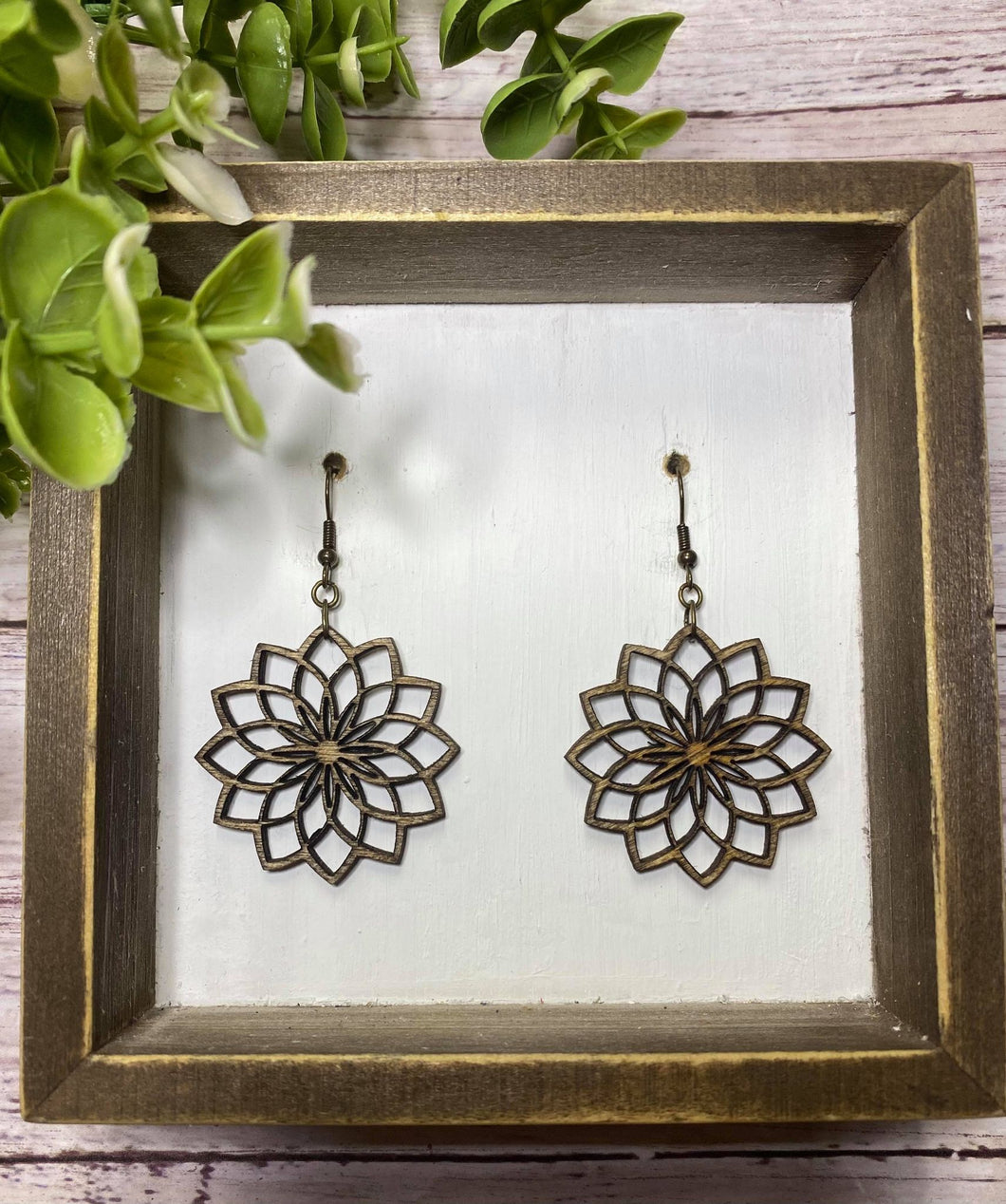 Wooden Mandala Flower earring