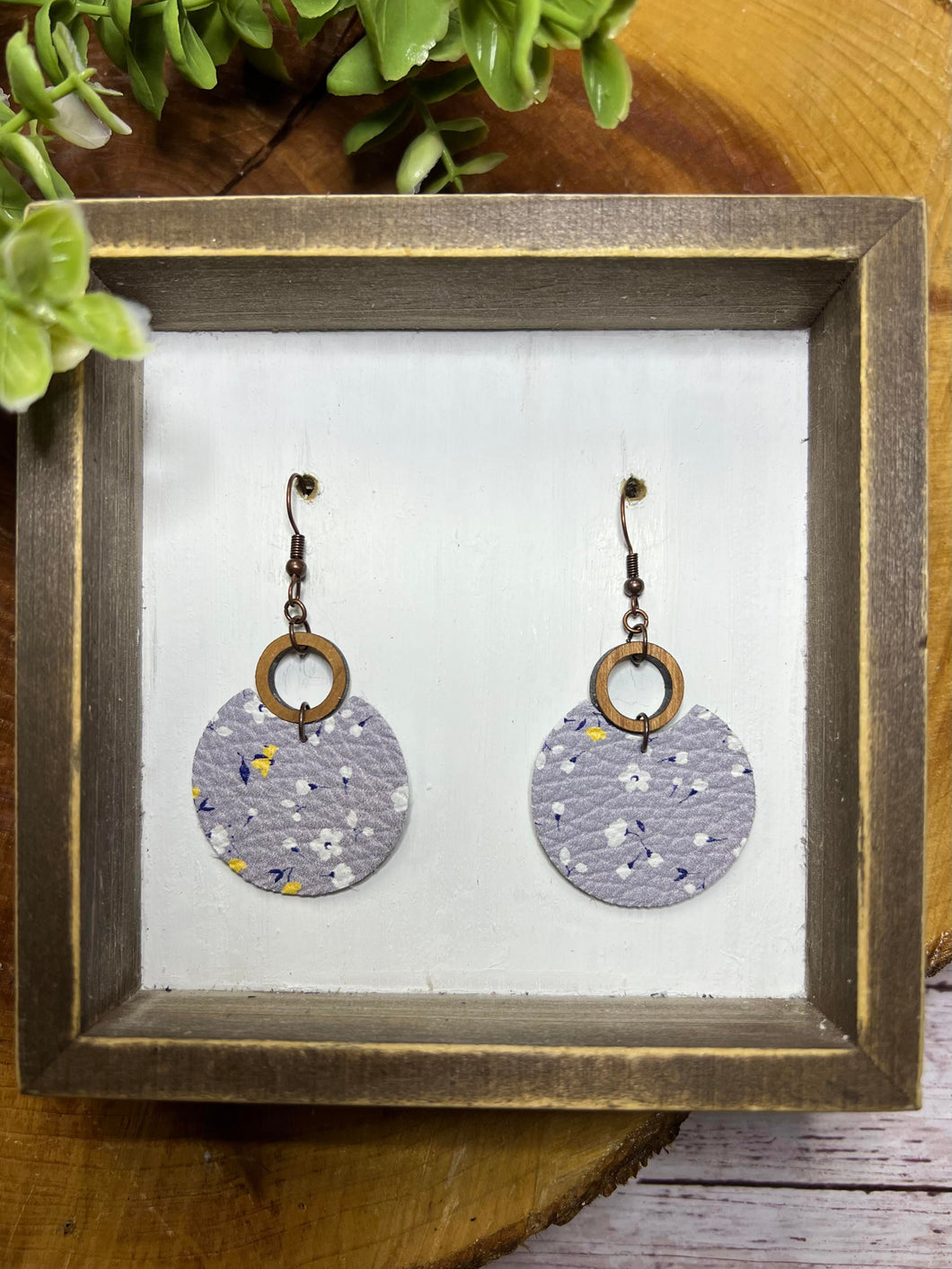 Grey Mini Daisy Open Wooden Circle earring