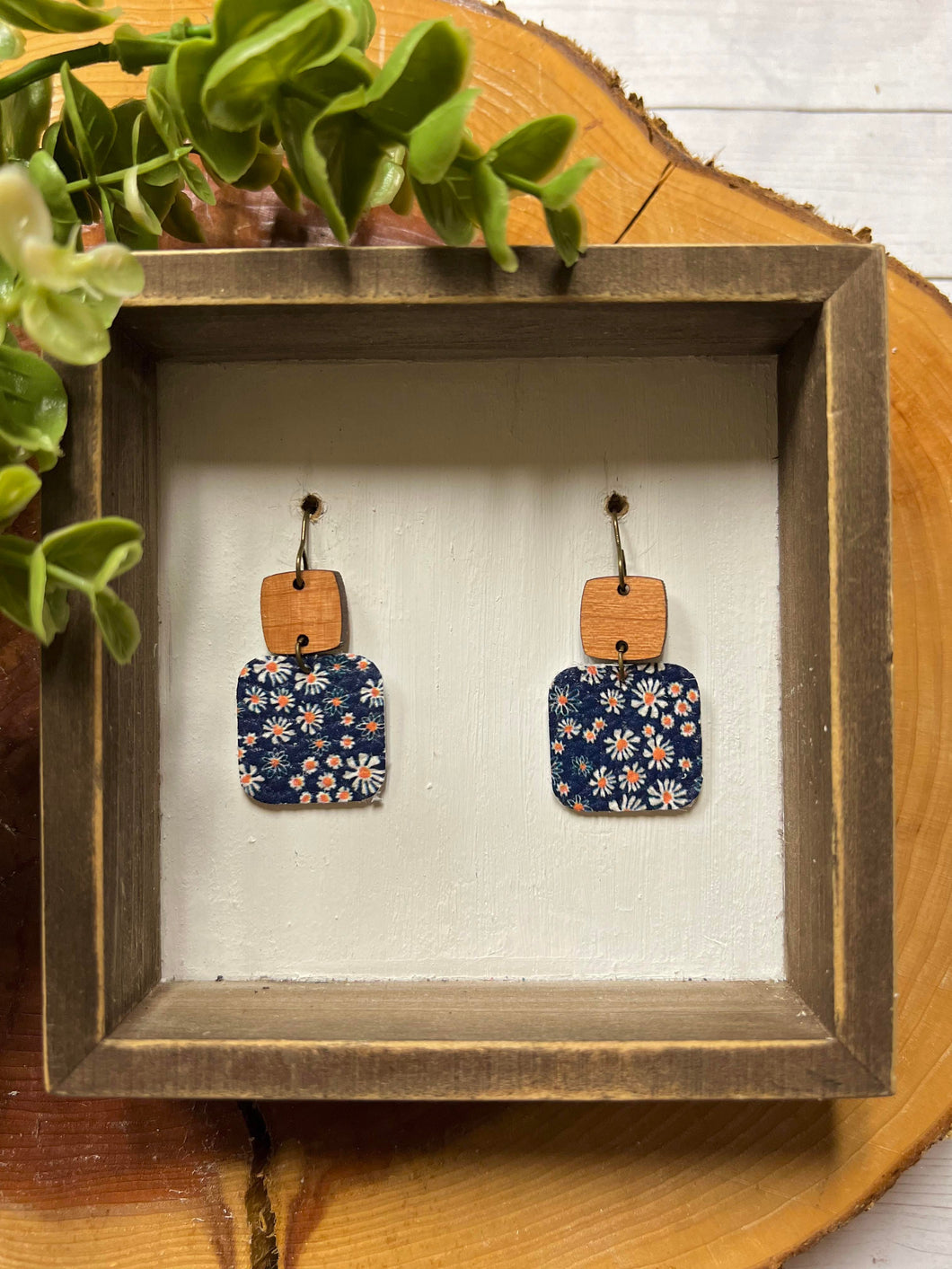 Navy Shasta Daisy Petite Square earring