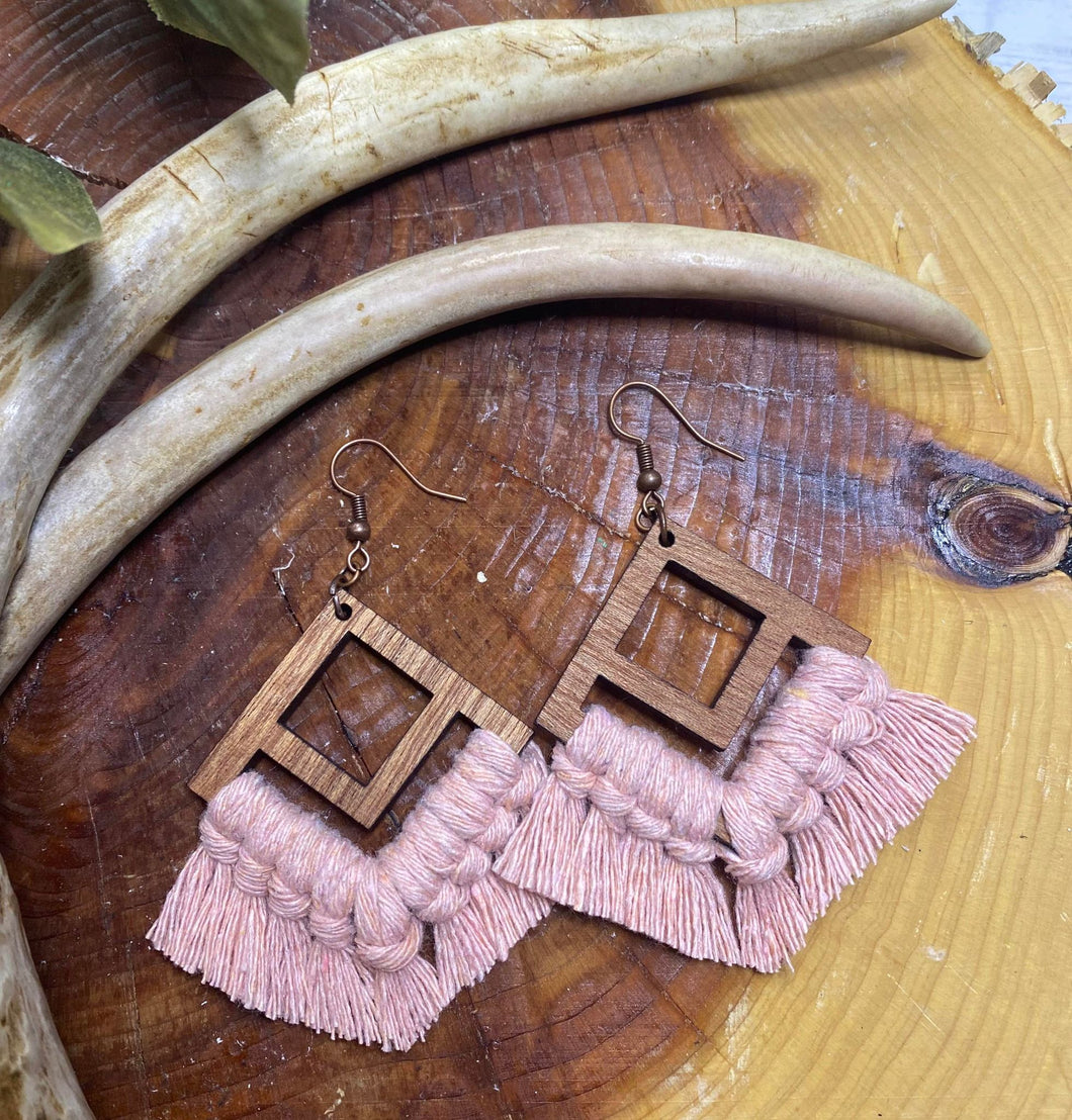 Blush Pink Macramé earring