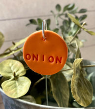 Load image into Gallery viewer, Onion garden marker
