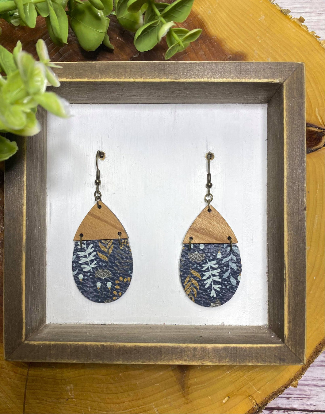 Navy Floral Petite Split Tear earring