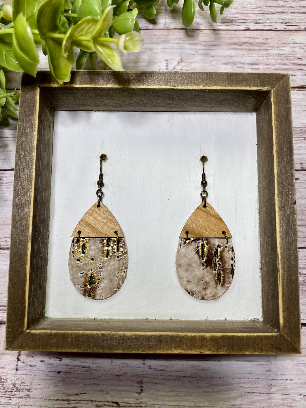 Petite Brown birch split teardrop earring