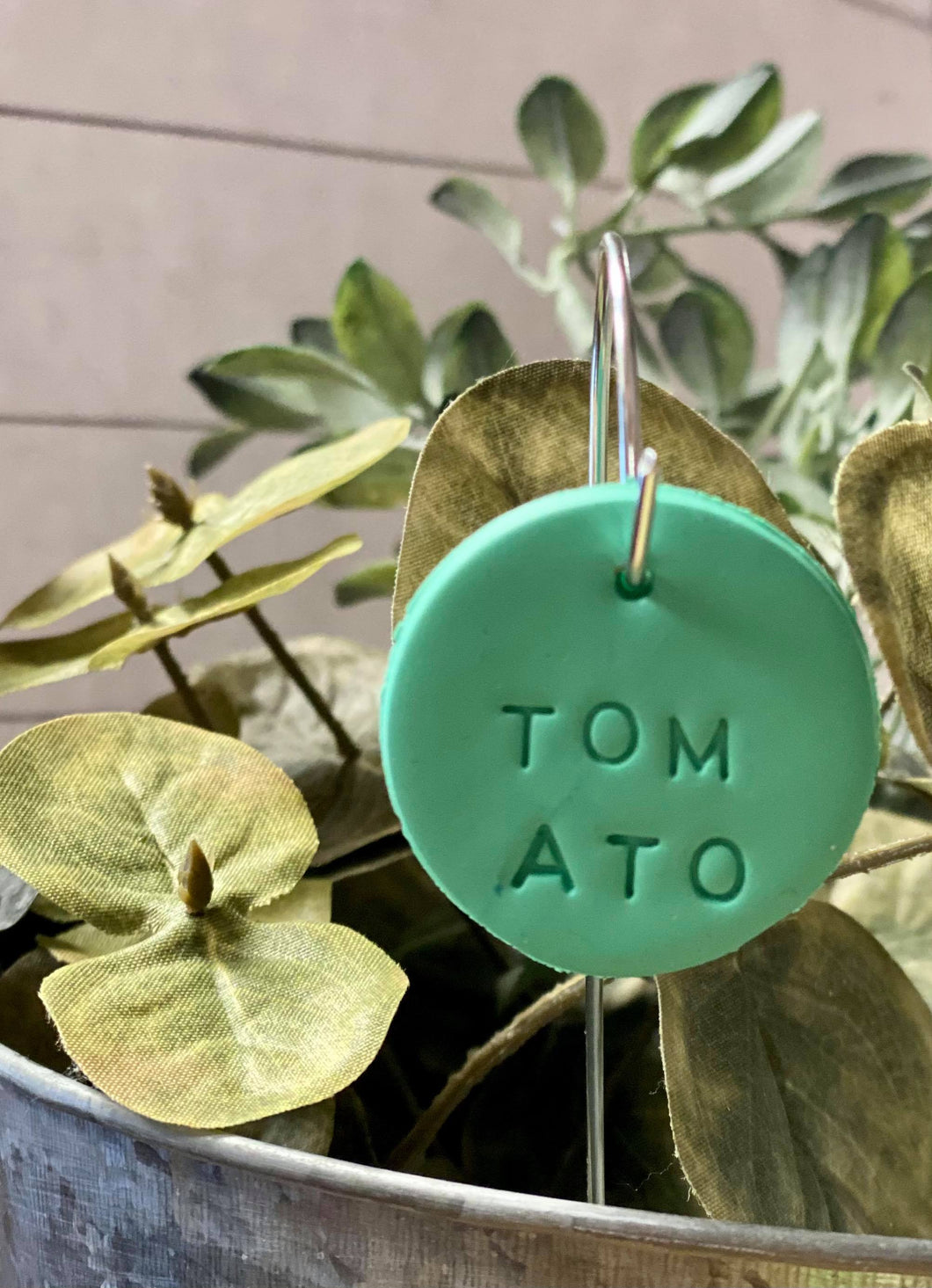 Tomato garden marker