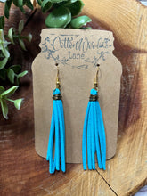 Load image into Gallery viewer, Turquoise Tassel Earring
